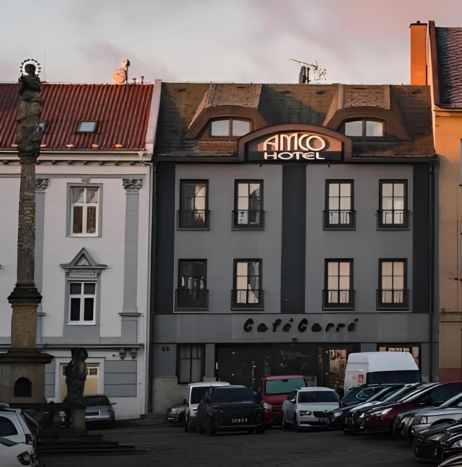 Hotel Amco Zabreh Bagian luar foto